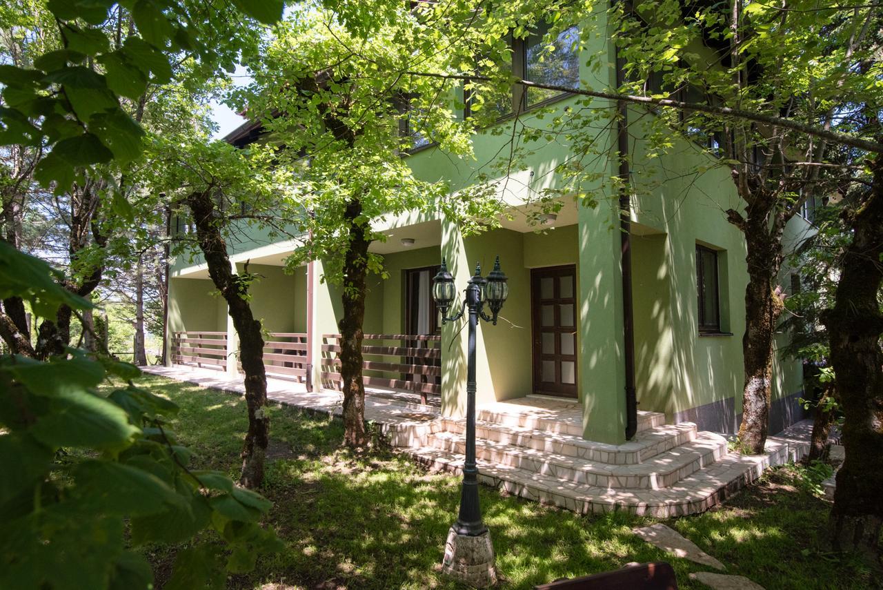 Holiday Resort Zlatni Dol Mostar Goranci Eksteriør billede