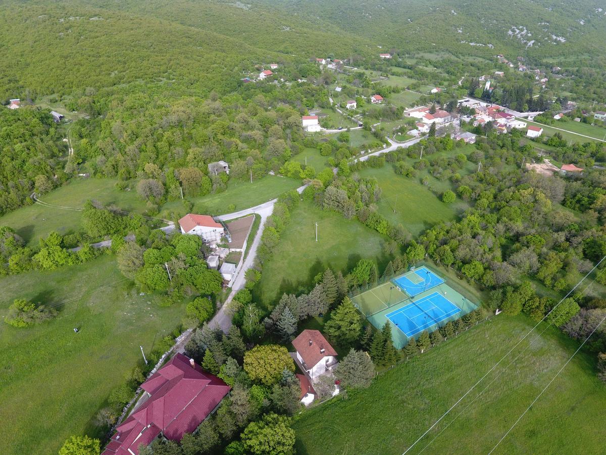 Holiday Resort Zlatni Dol Mostar Goranci Eksteriør billede